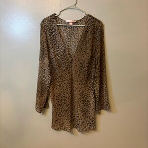 Victoria Secret v neck sheer leopard print dress women’s size large.